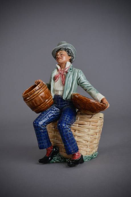 BERNARD BLOCK, Tobacco jar in ceramic slip