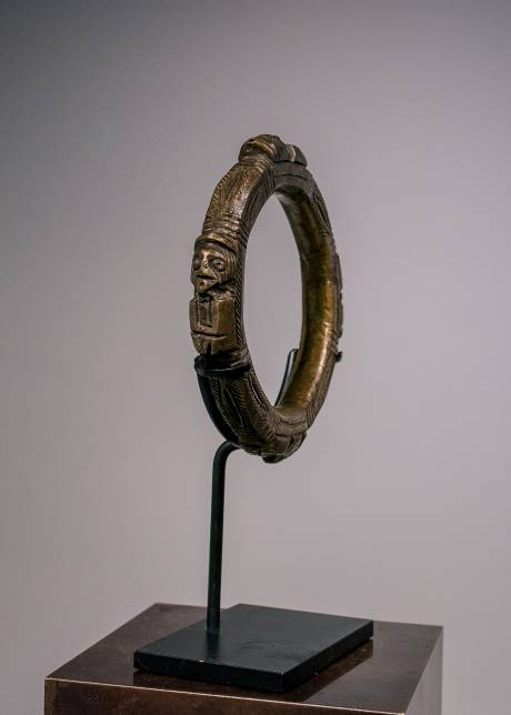 Teke, wrist bracelet