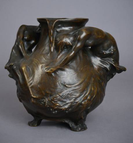 Galerie Origines - Arles - Patinated bronze vase